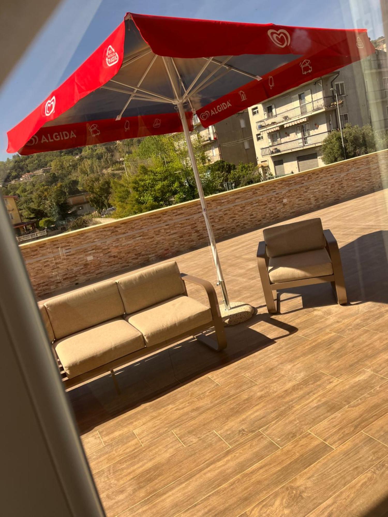 B&B La Terrazza Polifrone Cotronei Buitenkant foto